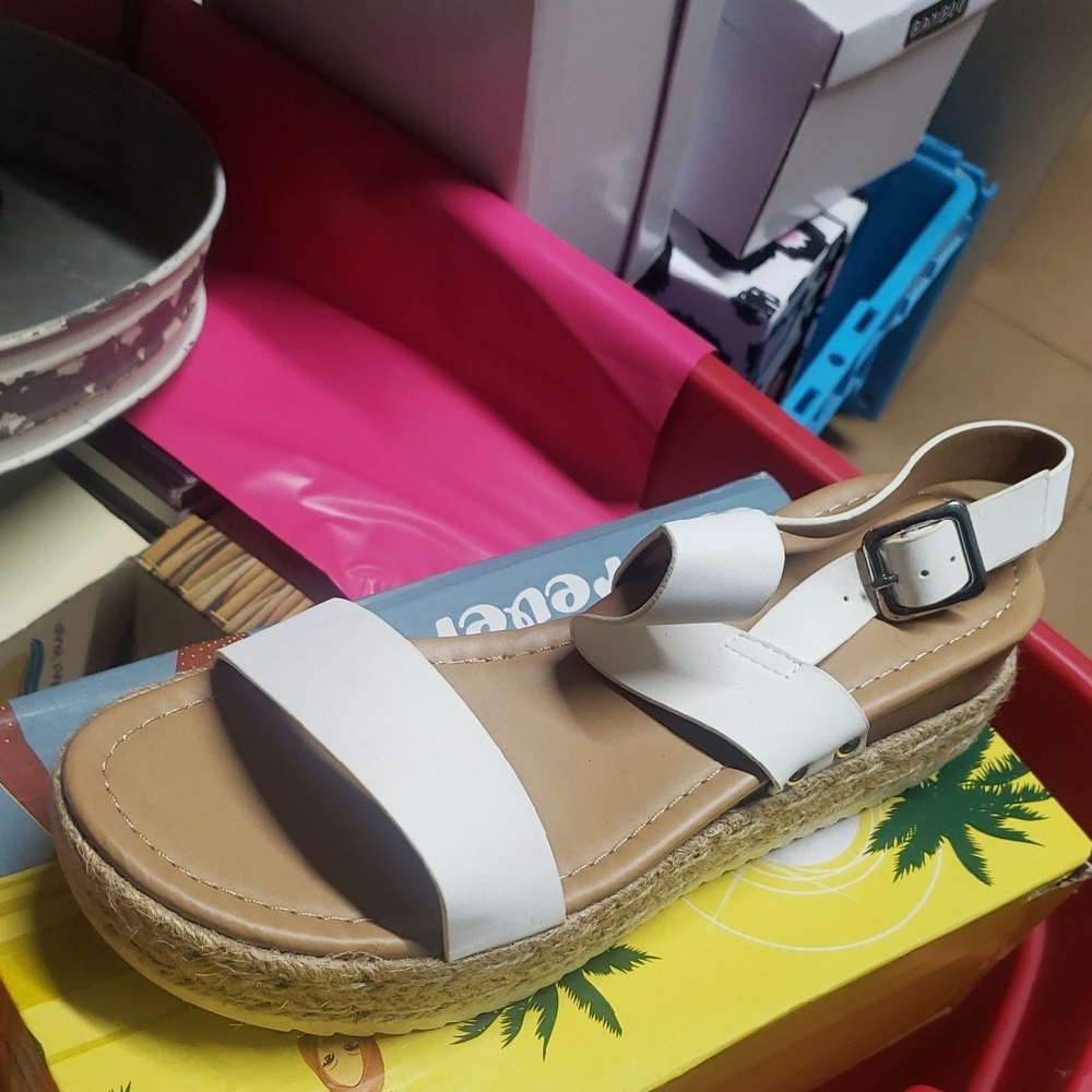 Lady sandal